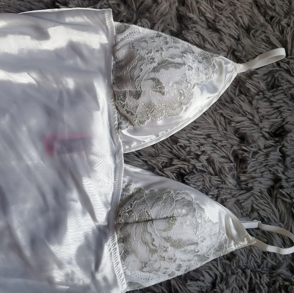 La Senza pretty sleepwear dress - Picture 2 of 10